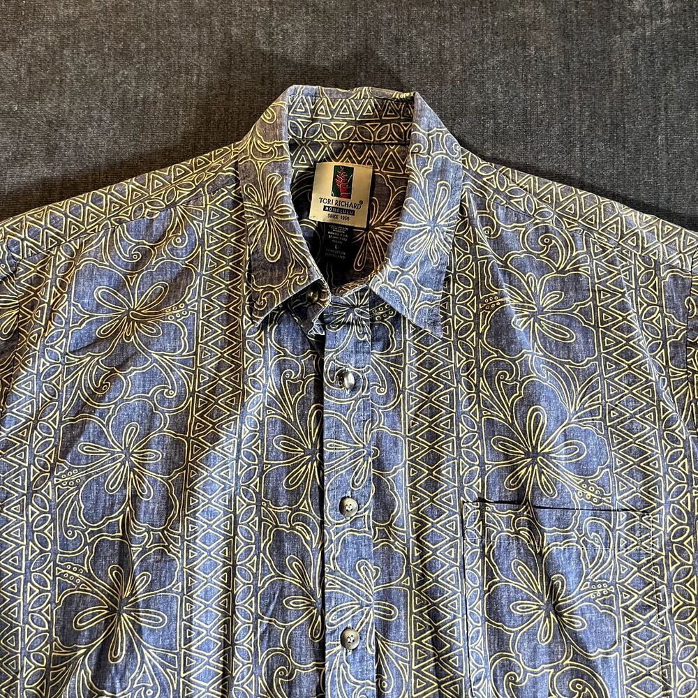 Vtg Tori Richard Men's Large Cotton Hawaiian Shirt Blue gold Geometric Tapa USA
